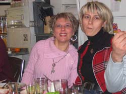 Sema Eti ve Ozgul Tekeli_04
