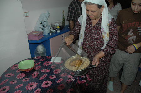 Meziyet Kuzucu & Tas Kebabi_01