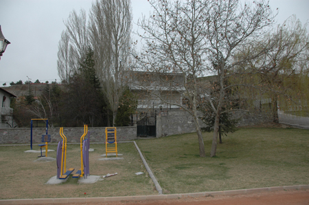 Cevredeki Villalar_01