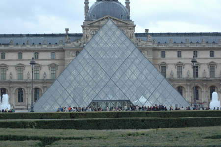 Louvre Muzesine Giris_10