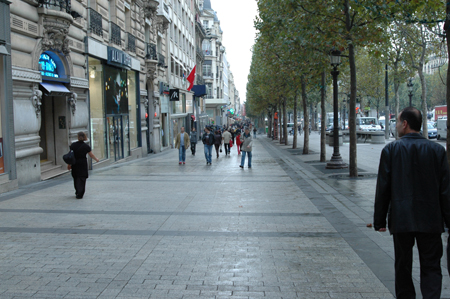 Meshur Champs-Elysees Caddesi_03